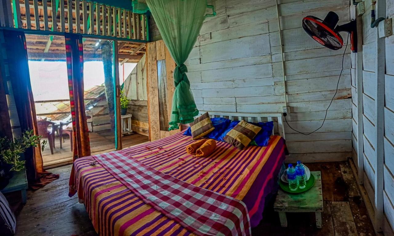 Brother'S Beach Home Boossa Екстер'єр фото