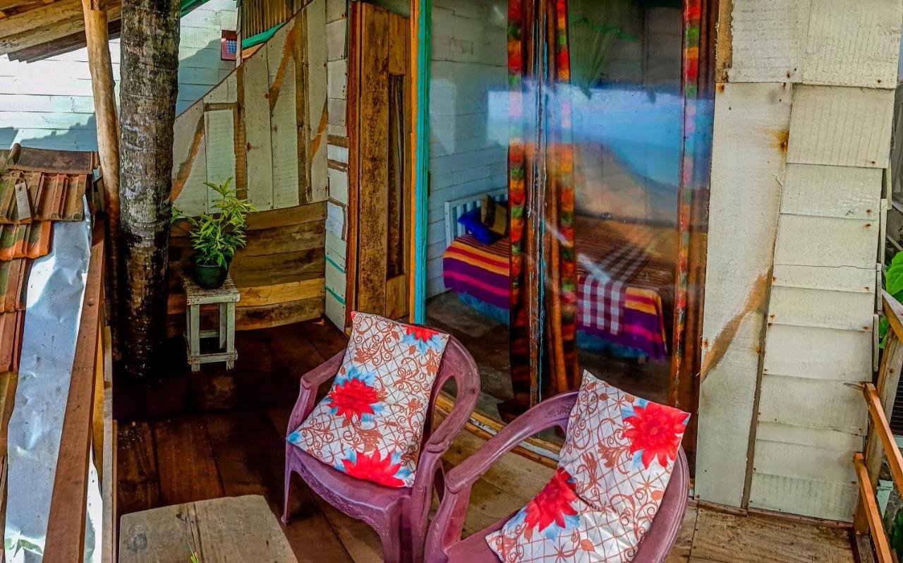 Brother'S Beach Home Boossa Екстер'єр фото