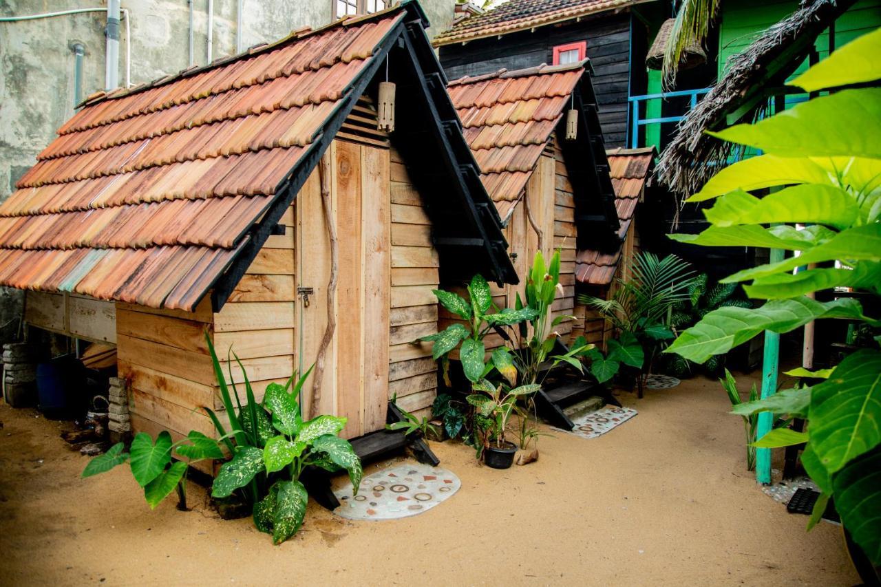 Brother'S Beach Home Boossa Екстер'єр фото