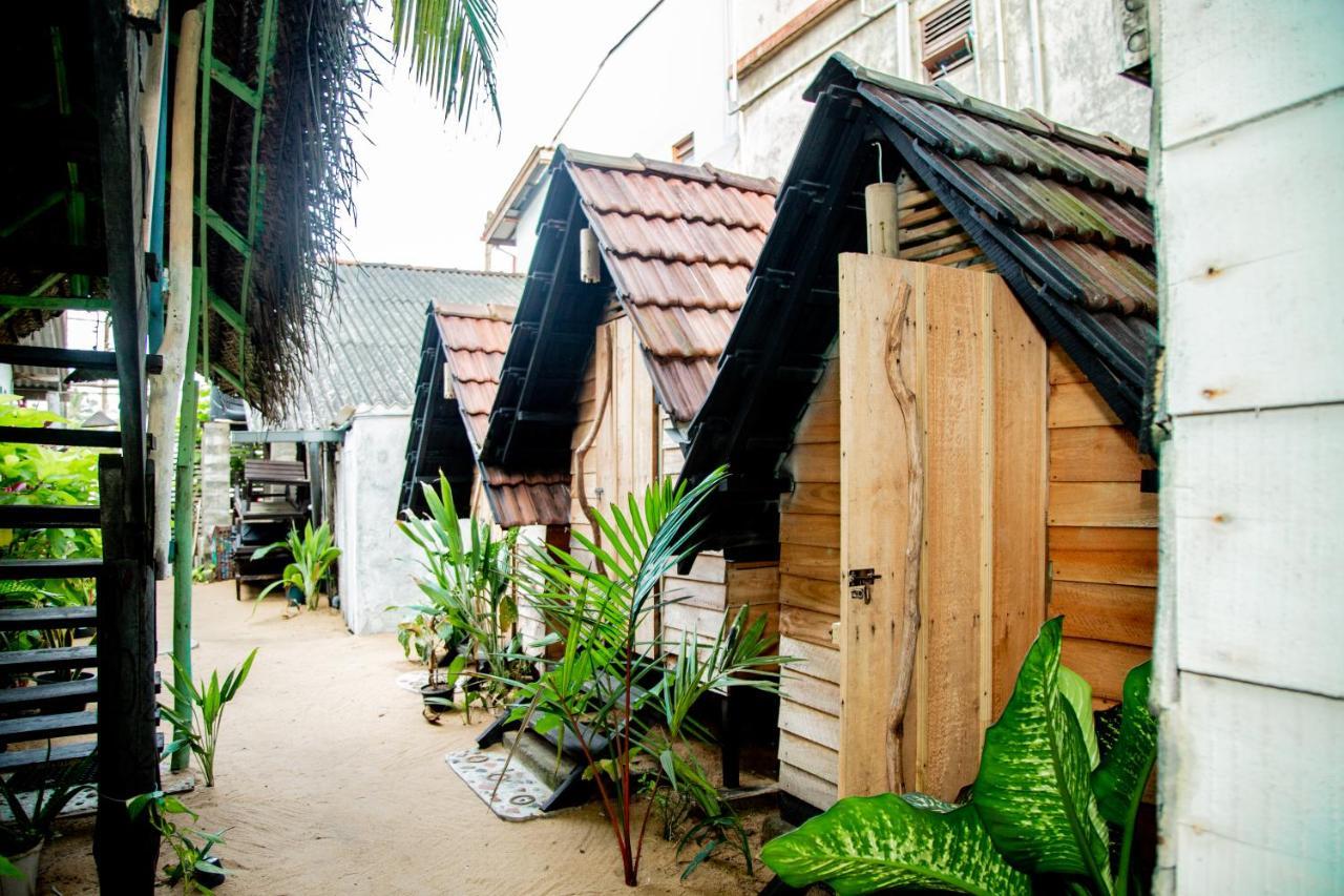 Brother'S Beach Home Boossa Екстер'єр фото