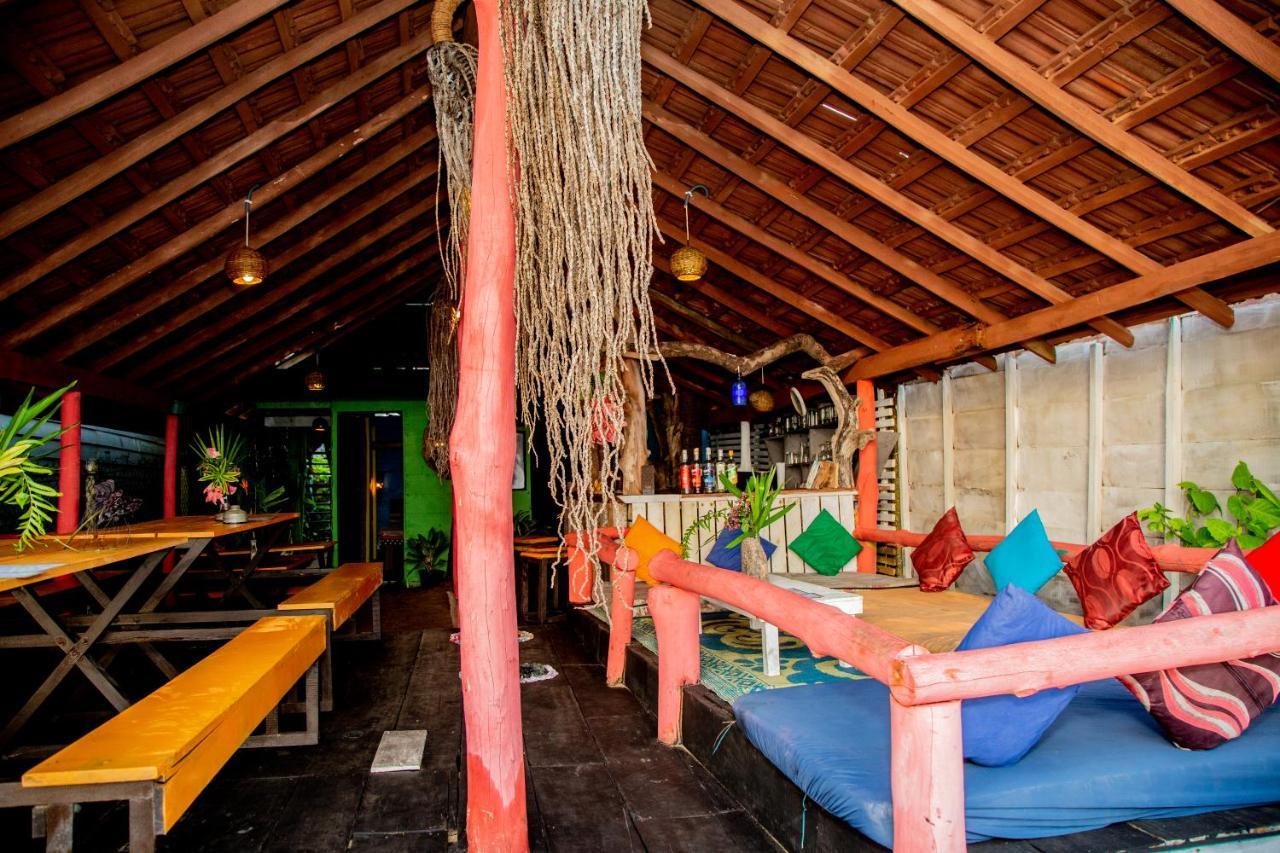 Brother'S Beach Home Boossa Екстер'єр фото
