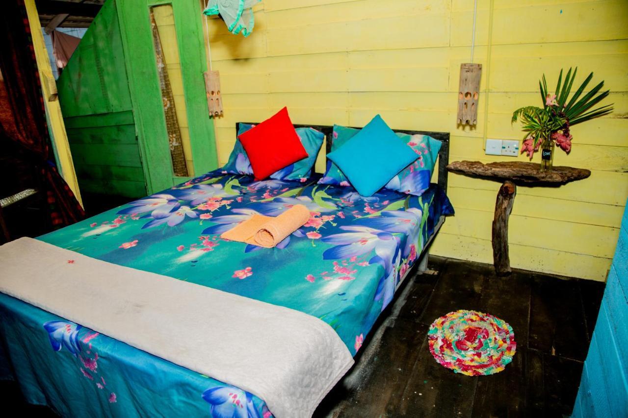 Brother'S Beach Home Boossa Екстер'єр фото