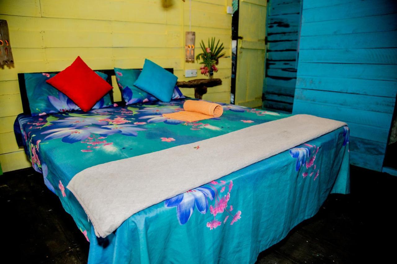 Brother'S Beach Home Boossa Екстер'єр фото